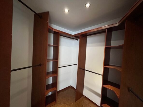 closet apto Rosales